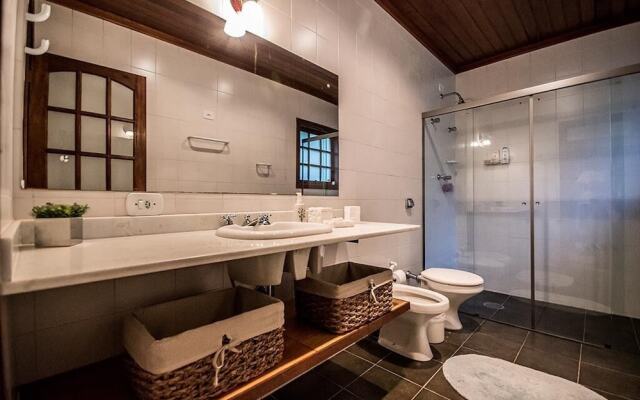 Paradise Hotel Boutique