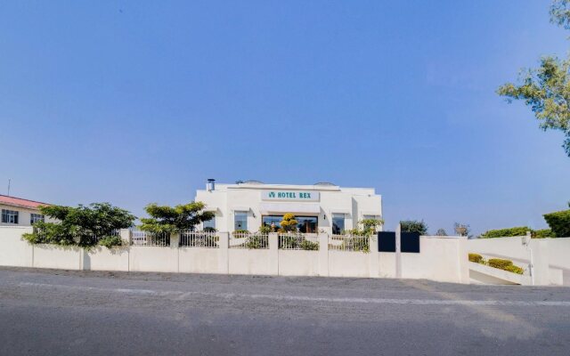 Rex Hotel by OYO