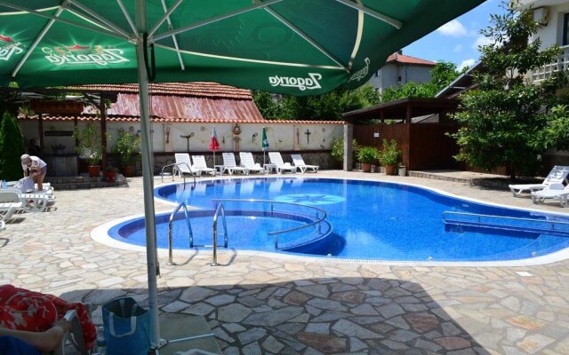 Saint George Family Hotel