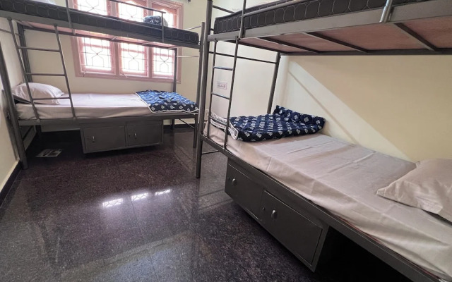 Soloscape budget friendly backpackers hostel