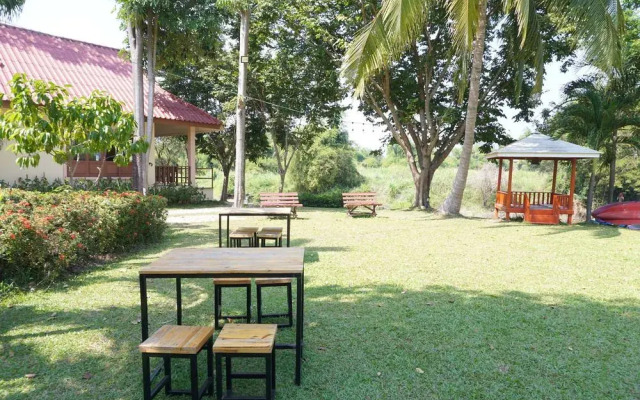 Uthai River Lake Resort