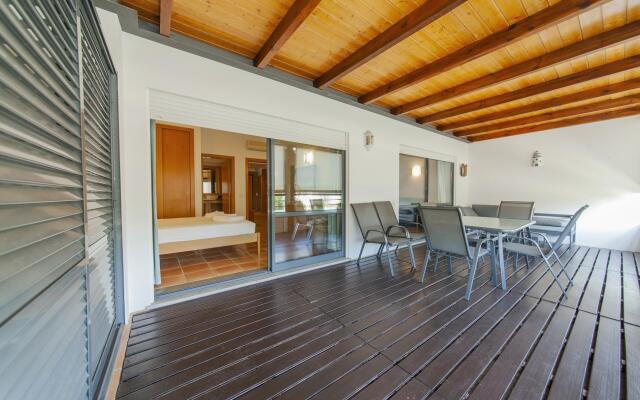 B39 - Marina Hill Apartment