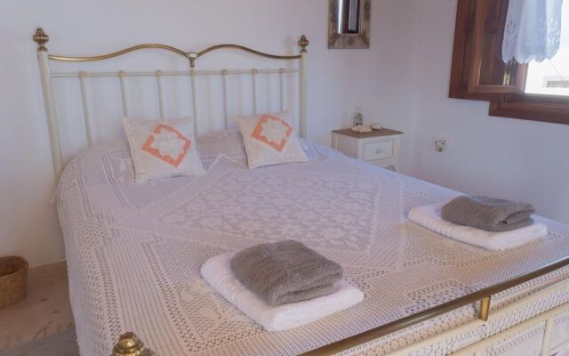 Manos house in Chora