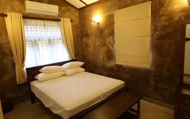 Rakuen Beach Villa