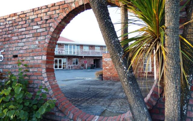 Alexandra Heights Motel