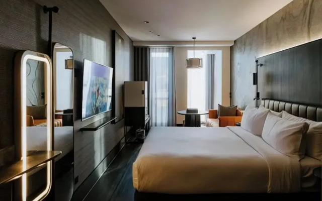 The Motley Hotel Richmond, Tapestry Collection by Hilton