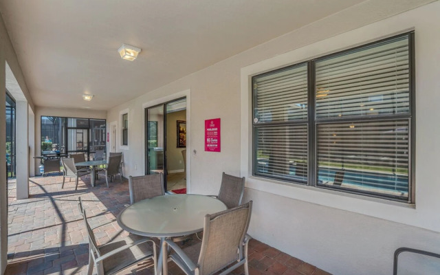 Giant Villa W/private Pool&spa, Game Room, & More!