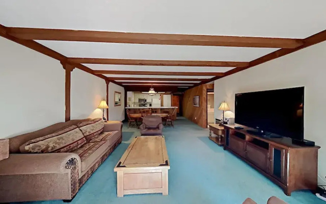 Slopeside 1849 Condos - Comfortable 3 BR Condos with Full Kitchens