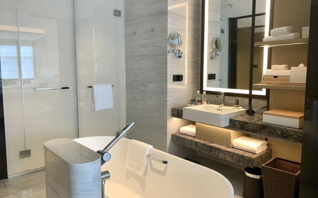 Xuzhou Marriott Hotel Lakeview