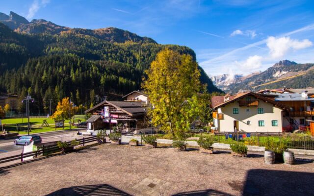 Apartment Al Parco Canazei 8243