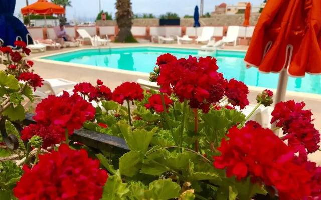 Miranta Hotel - Apartments & Studios