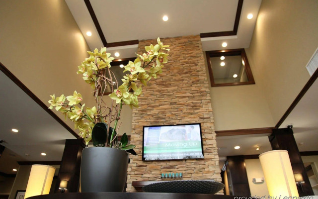 Staybridge Suites Lincoln Northeast by IHG