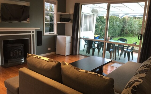Newly refurbished 2 bedroom in Milford
