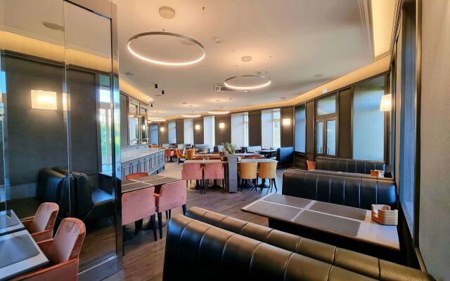 Congress Hotel