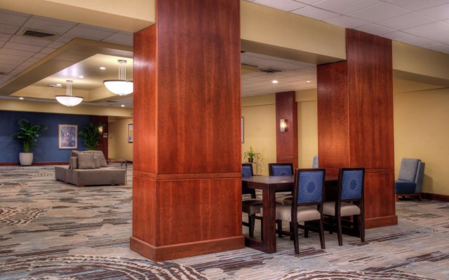 DoubleTree by Hilton Hotel Tampa Airport - Westshore