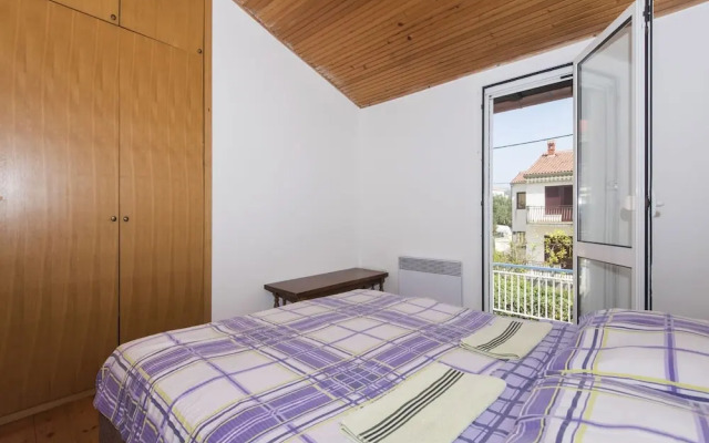 Charming Holiday Home in Turanj With Private Fenced Garden