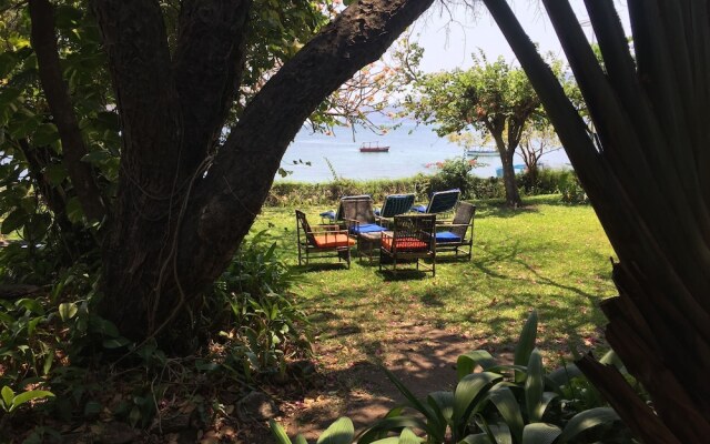 Cape Maclear EcoLodge