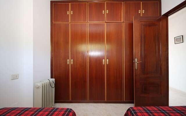 Apartment - 2 Bedrooms with Sea views - 102002