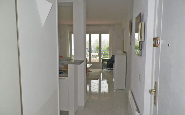 Contemporary Apartment in Antibes with Terrace
