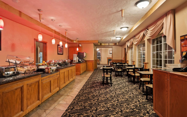 Best Western Plus Bayshore Inn