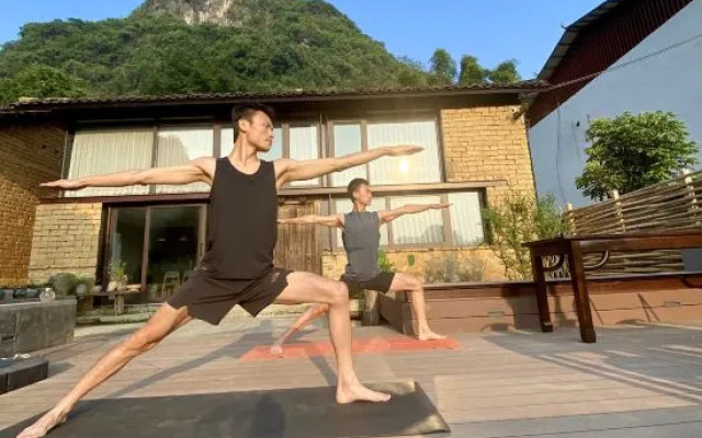 Hillside Homestay Yangshuo (Shili Gallery Yulonghe Branch)