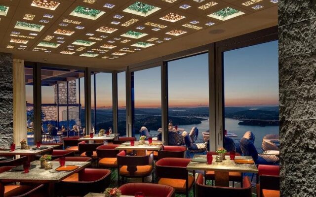 Bürgenstock Hotel & Alpine Spa Lake Lucerne