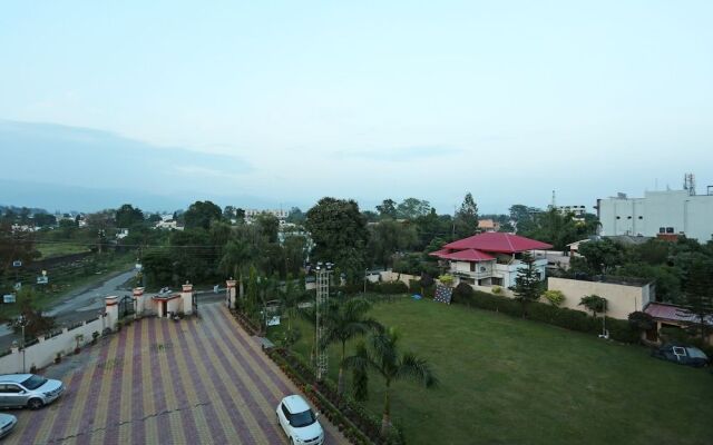 OYO 8983 Royal Inn