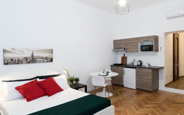 New 1 Bedroom Apartment Central Station