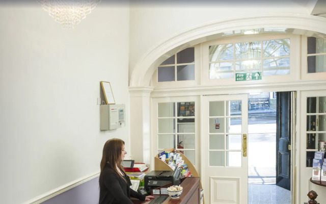 New Town Hotel