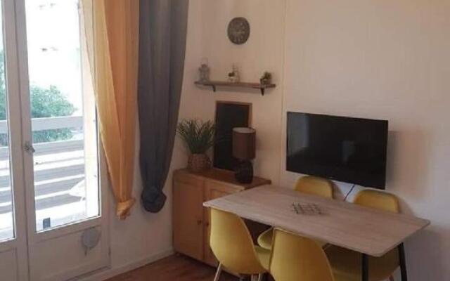 Studio cabine avec place de parking privée