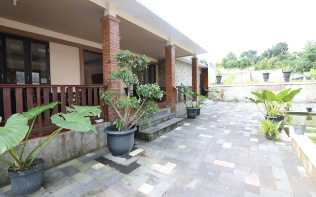 NIDA Rooms Tugu Railway Station