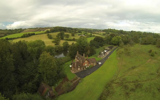 Worralls Grove Guest Farm House
