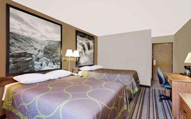Super 8 by Wyndham Elkins
