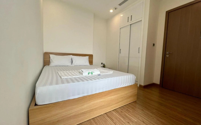2 Bedrooms in luxury @Vinhomes Green Bay Ha Noi.