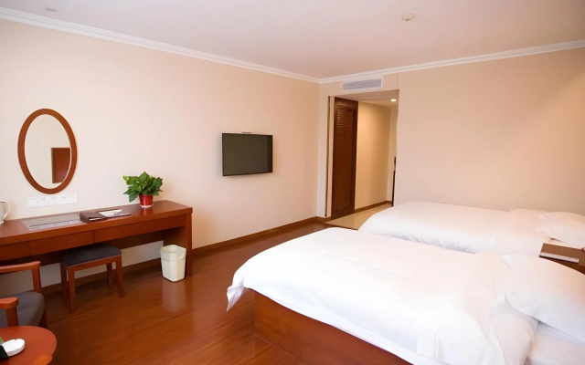 GreenTree Inn Jiangsu Xuzhou Peixian Bus Station Tangmu Road Business Hotel – Guest Rooms – Xuzhou