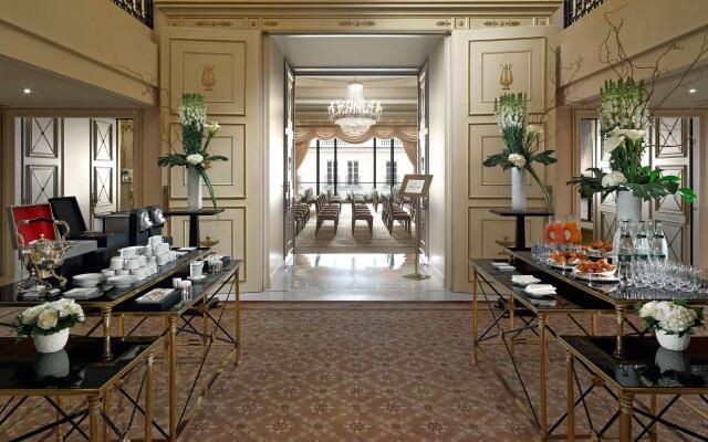 Shangri-La Paris Hotel
