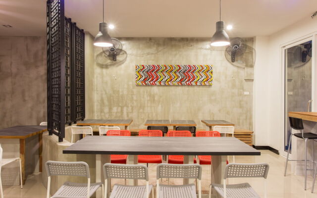 Krabi Inn And Omm Hotel