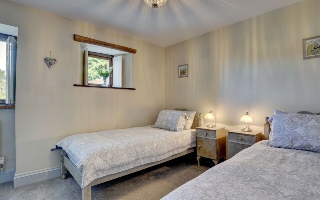 Rustic Holiday Home in Lynton with Garden near Malmsmead