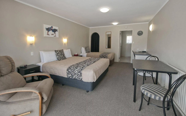 Sport of Kings Motel