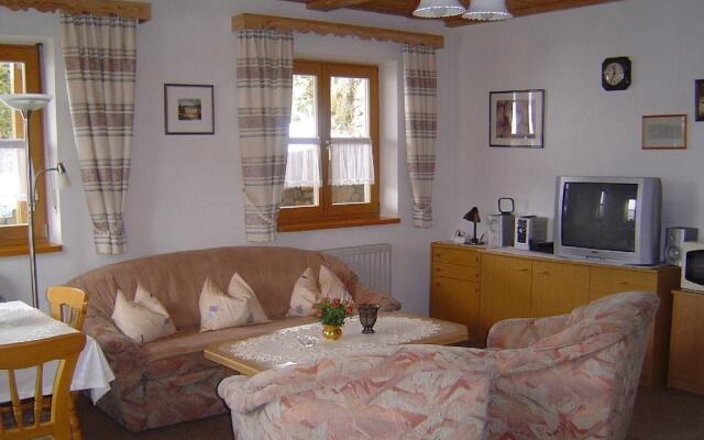 Ferienwohnung-im-Haus-Christine