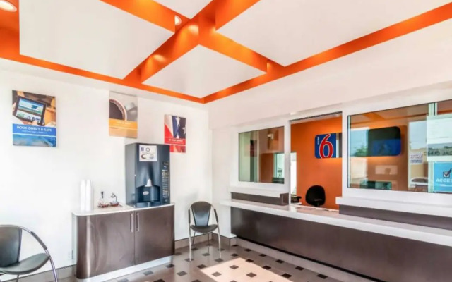 Motel 6 Los Angeles - Bell Gardens
