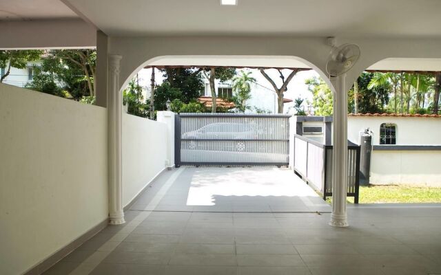 Classy Elegant Terasek Palace
