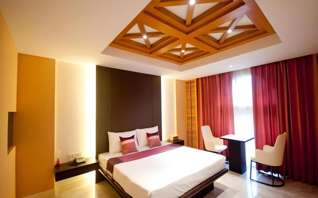 Siam Paradise Entertainment Complex