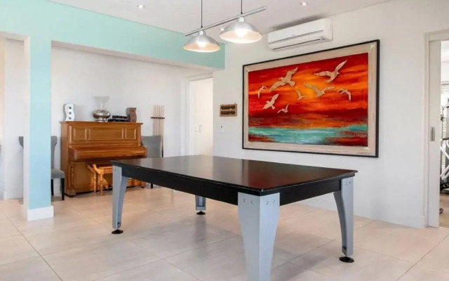 Stamford on Sea by Top Destinations Rentals