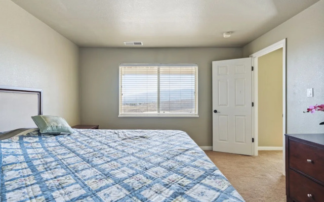 Elegant Escape 4 Bedroom Home by RedAwning