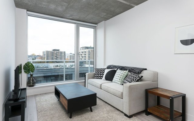 Grand 1BR in Festival Quarter by Sonder