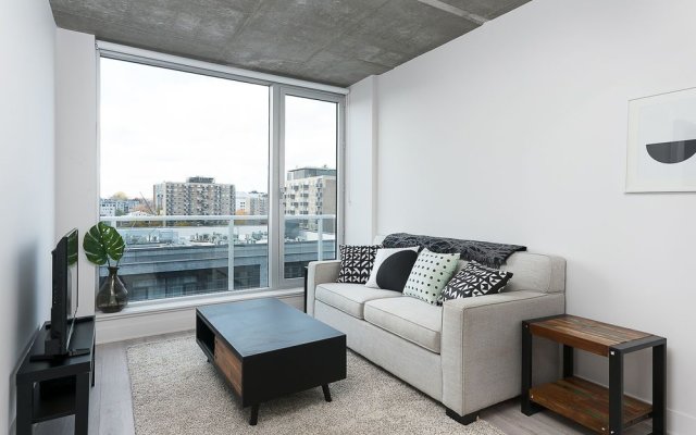 Grand 1br in Festival Quarter by Sonder