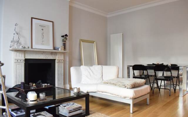 Modern 2 Bedroom Home in Chelsea