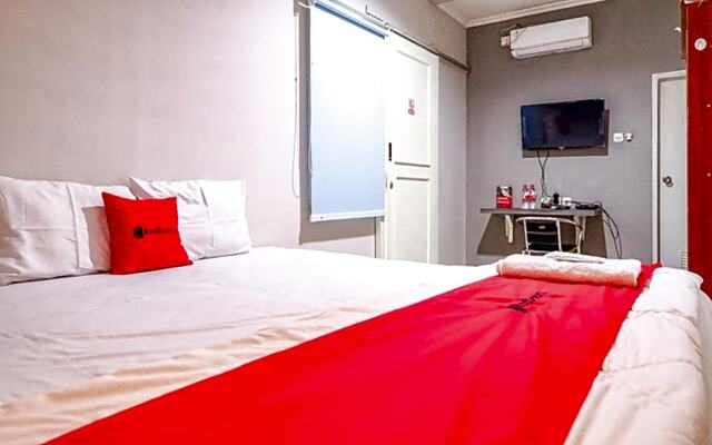 RedDoorz @ Citraland Surabaya
