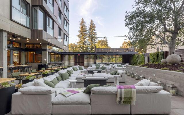 University Park Inn & Suites, an Ascend Collection Hotel